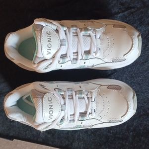 Vionic Womens Sneakers Size 61/2
